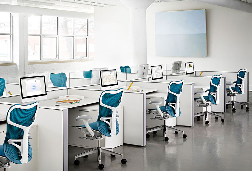 The best ergonomic chairs are those that support our spine well.